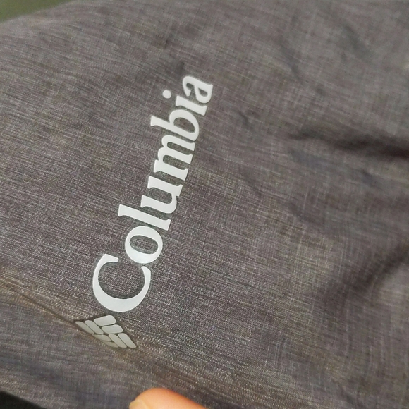 Columbia Omni Tech Rain Jacket - Picture 3 of 5